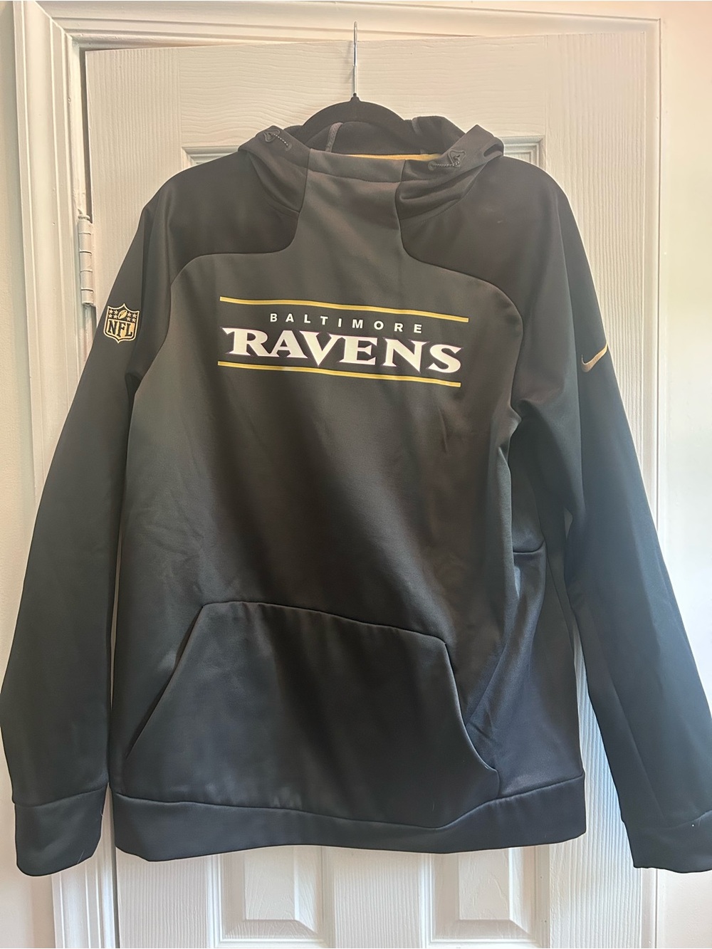 Nike NFL OnField Apparel Baltimore Ravens Football Black Pullover Hoodie